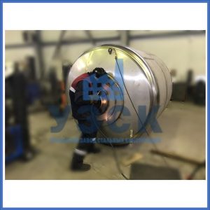 Купить ёмкости и баки из нержавеющей стали от завода УЗСК в Новочеркасске